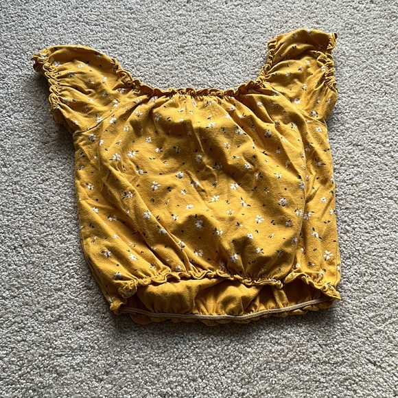 Mustard color, floral ruffled crop top - Picture 2 of 2